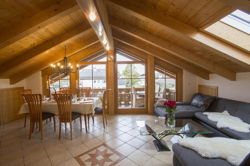 Golden Gapa Penthouse 1 Apartment Garmisch-Partenkirchen Ngoại thất bức ảnh